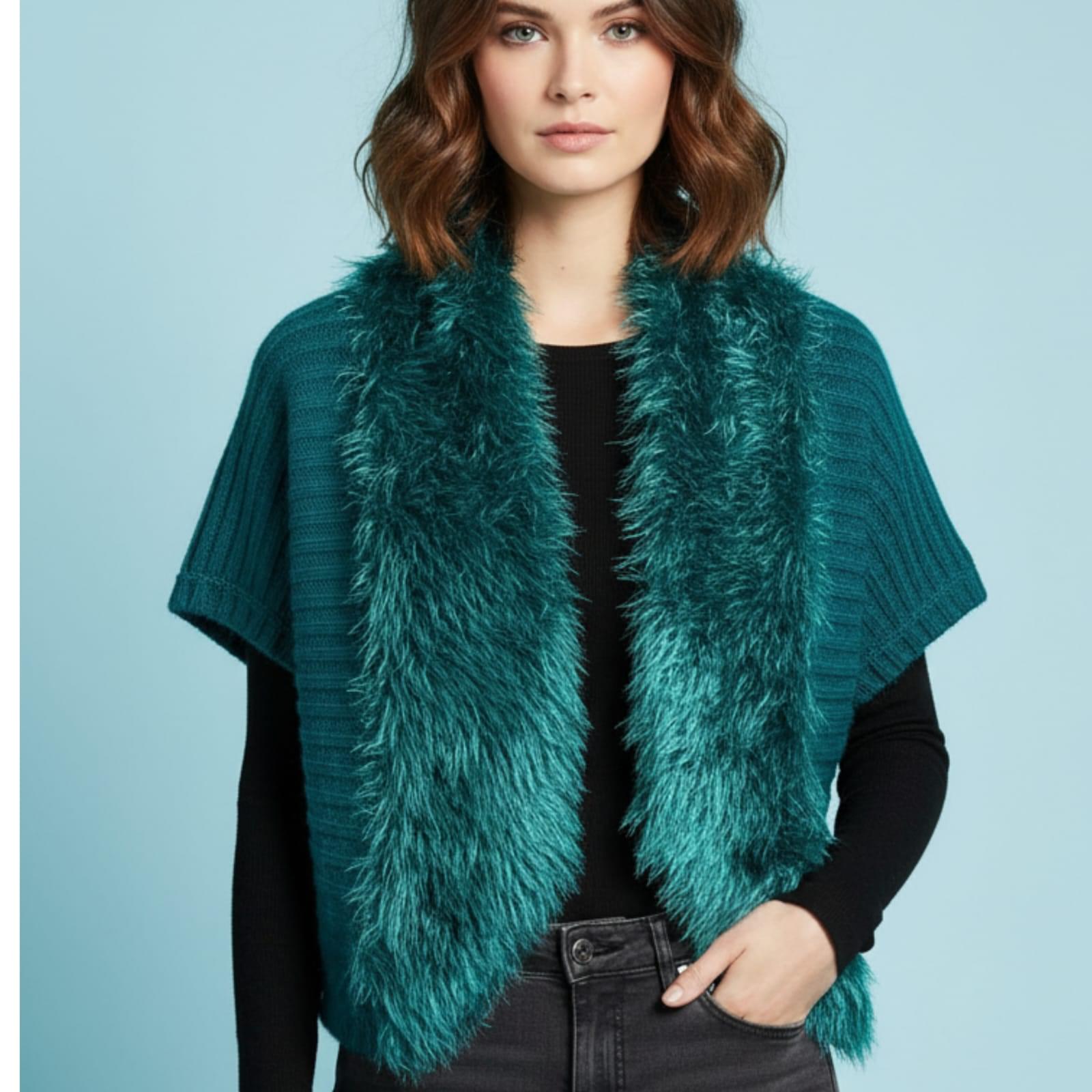 Women's Teal Green Ribbed Knit Faux Fur Poncho